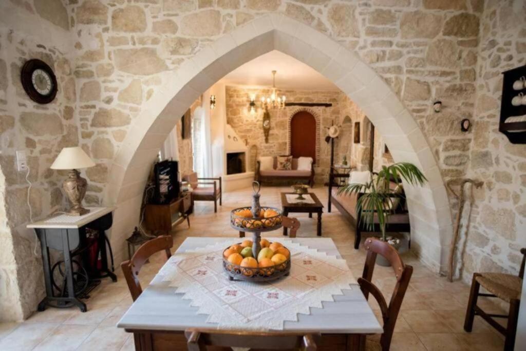 Vila Agapi 2 Kamilárion